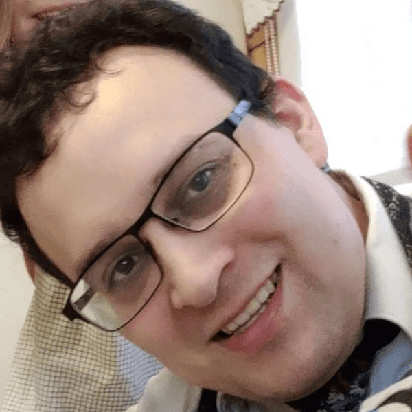 Oscar Calderón
