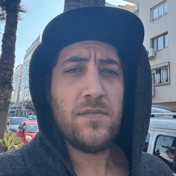 Efe Kalfaoğlu